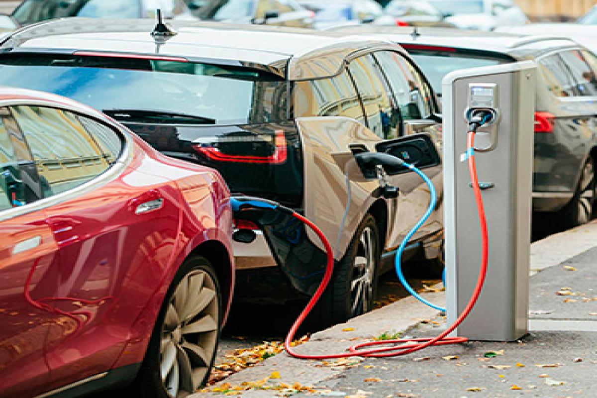 Cambiar de coche: cómo aprovechar el ahorro de impuestos y la sostenibilidad